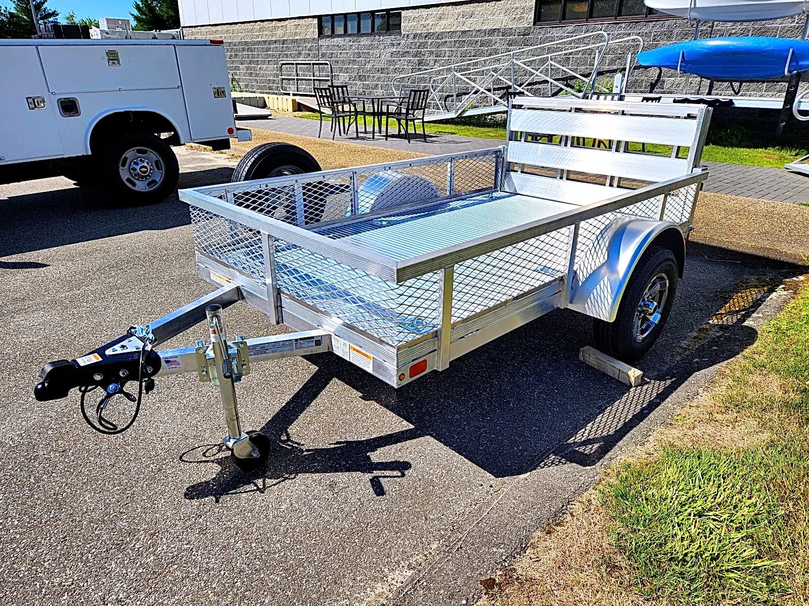 Real Rugged build: 5' x 8' — Mesh sides, Bi-fold ramp — Overview