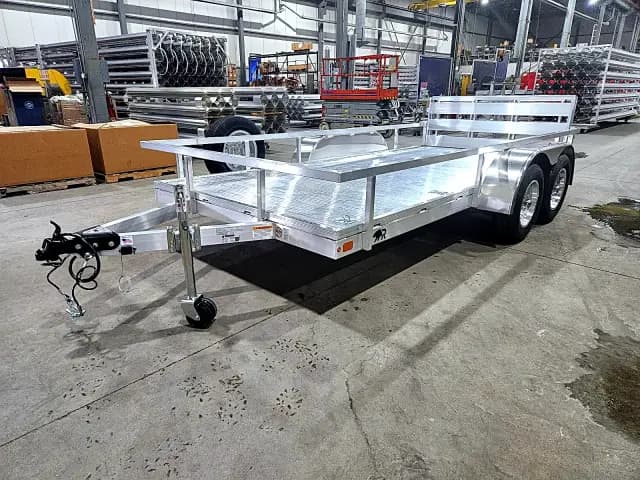 Real Rugged build: 6.5' x 14' Tandem — Open rail sides, Bi-fold ramp