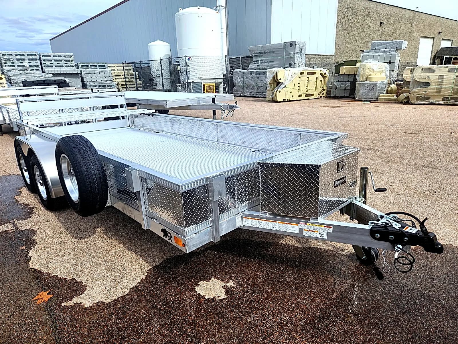 Real Rugged build: 6.5' x 16' Tandem — Tread plate sides, Bi-fold ramp — Overview